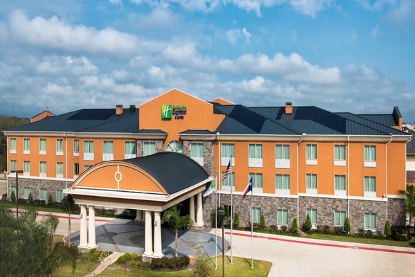 Holiday Inn Express Clute, TX